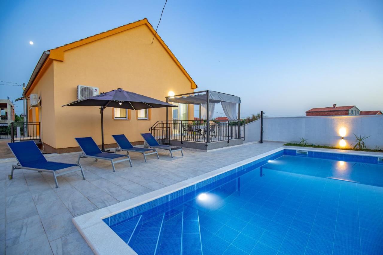 Villa Family And Friends Private Heated Pool With Jacuzzi Zadar Bagian luar foto