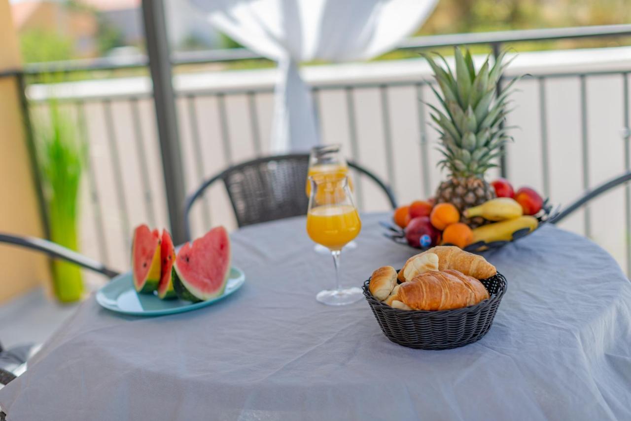 Villa Family And Friends Private Heated Pool With Jacuzzi Zadar Bagian luar foto