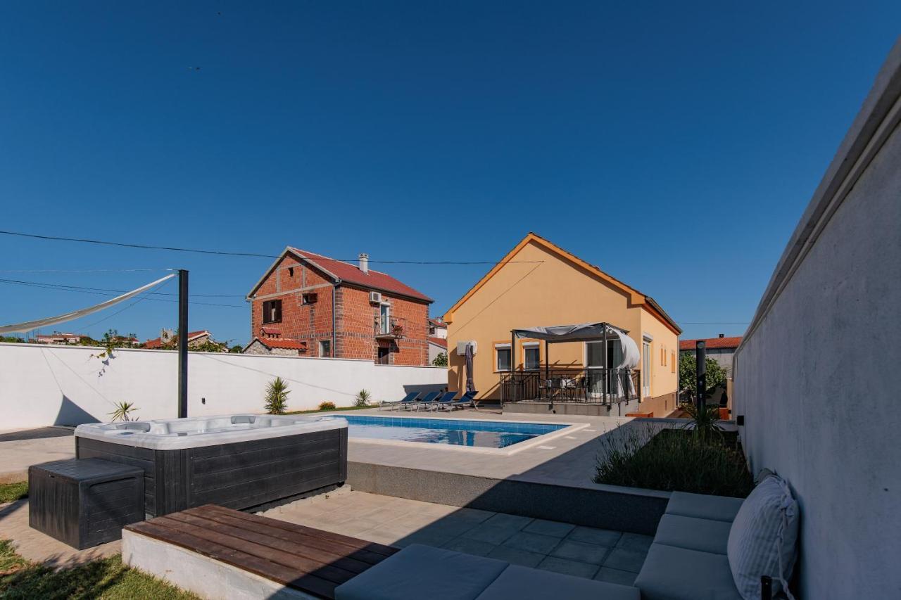 Villa Family And Friends Private Heated Pool With Jacuzzi Zadar Bagian luar foto