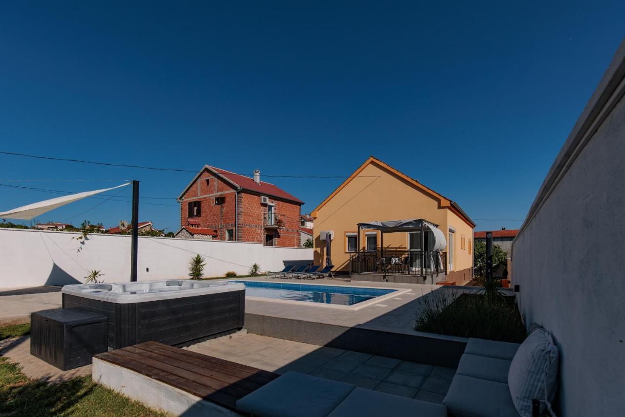 Villa Family And Friends Private Heated Pool With Jacuzzi Zadar Bagian luar foto