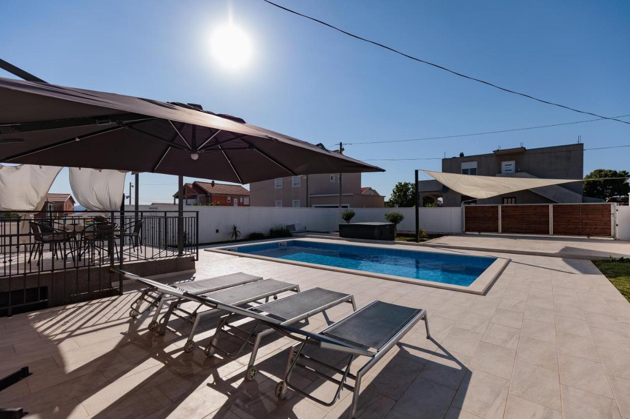 Villa Family And Friends Private Heated Pool With Jacuzzi Zadar Bagian luar foto
