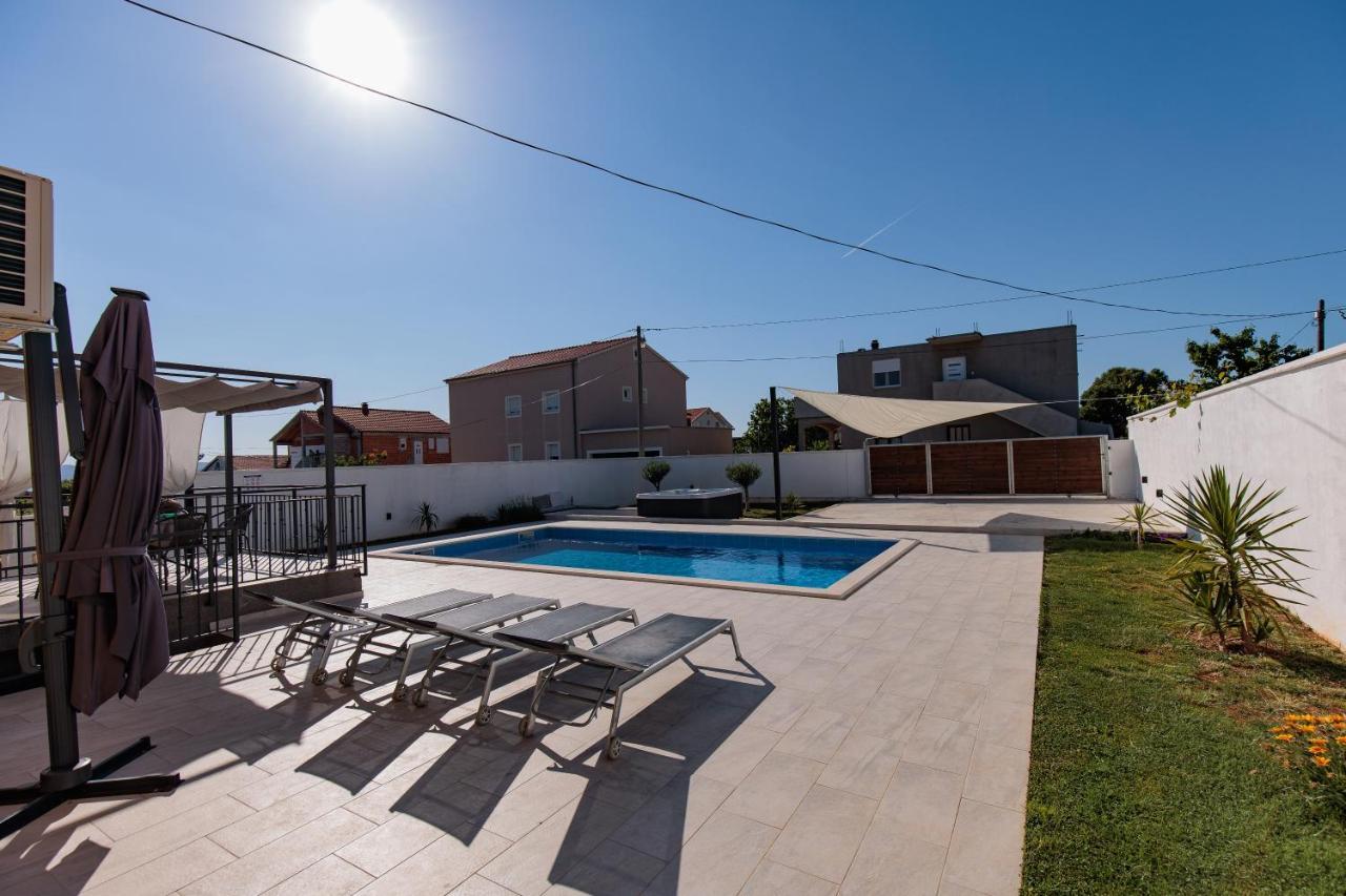 Villa Family And Friends Private Heated Pool With Jacuzzi Zadar Bagian luar foto