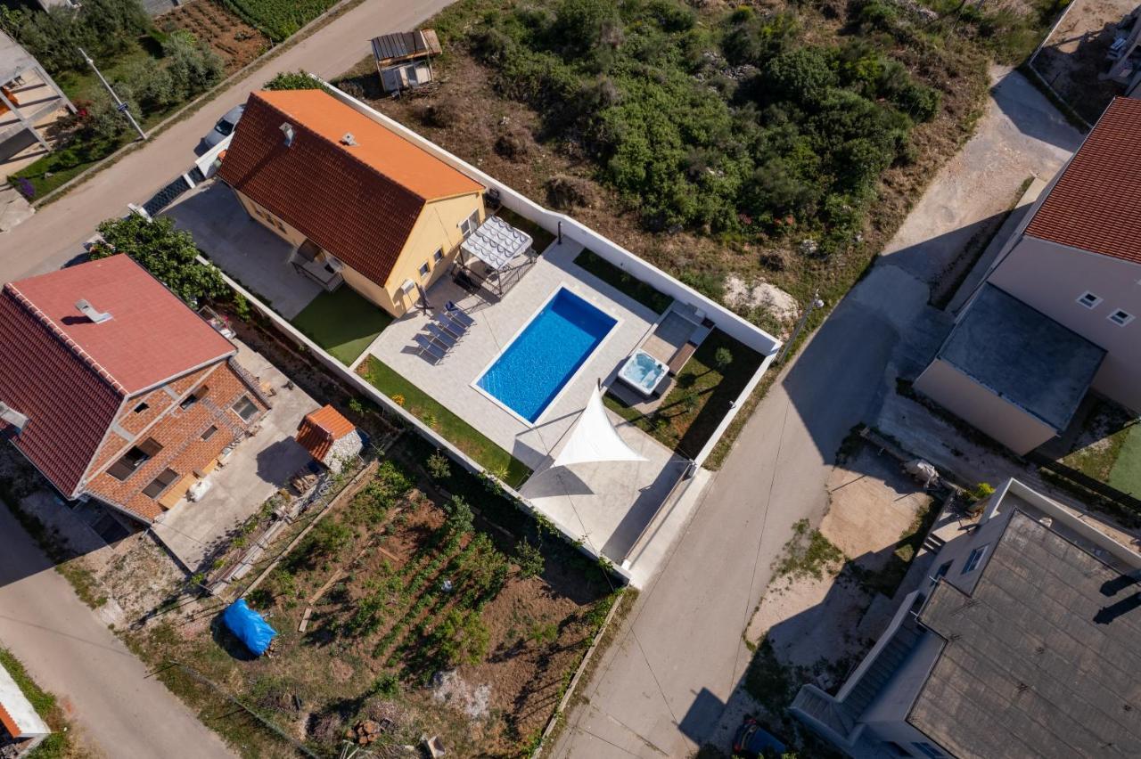 Villa Family And Friends Private Heated Pool With Jacuzzi Zadar Bagian luar foto